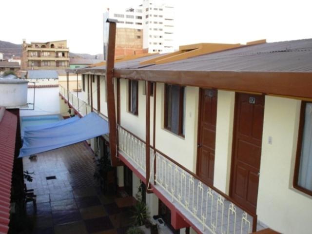 Residencial Jordan Hotel Cochabamba Exterior foto